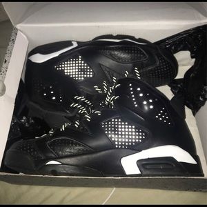 Jordan 6s worn once still good as new